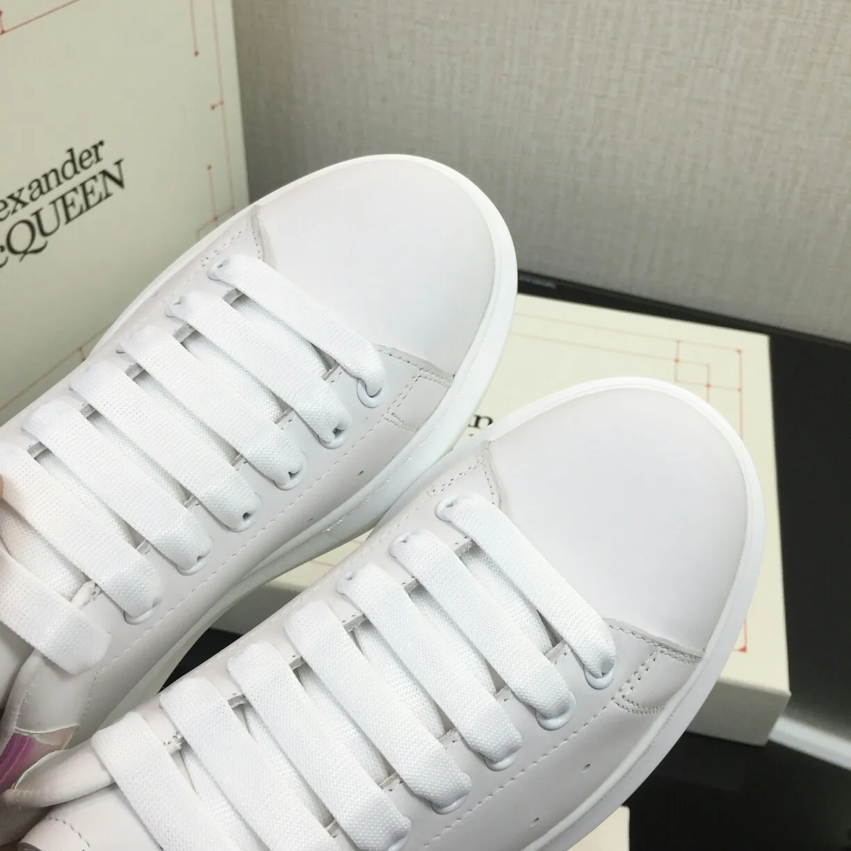 👟👟Ex-factory price 480👟👟 The latest upgraded version in 2022. The material is made of silk matte cowhide with sheepskin lining